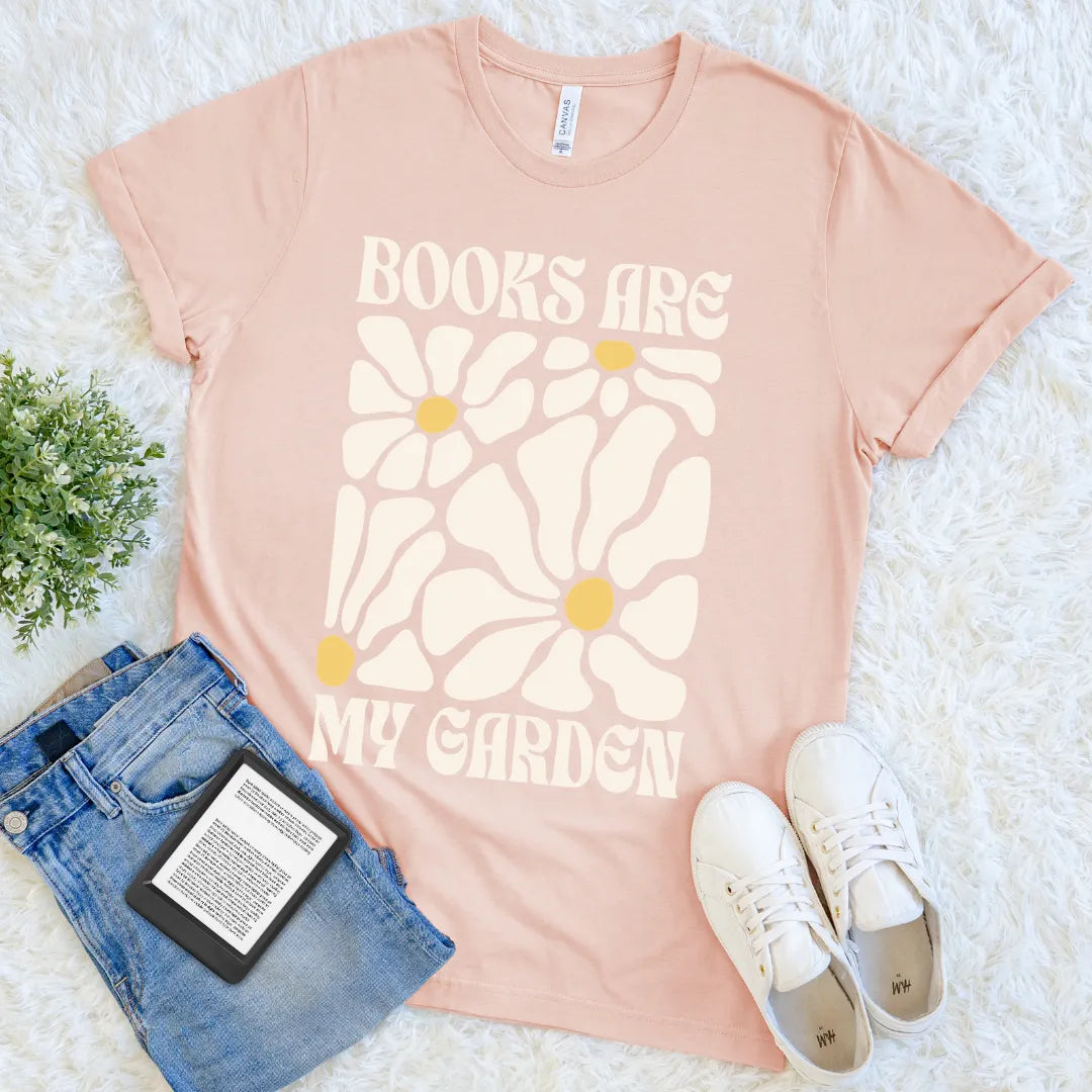 vintage aesthetic reader shirt with daisies