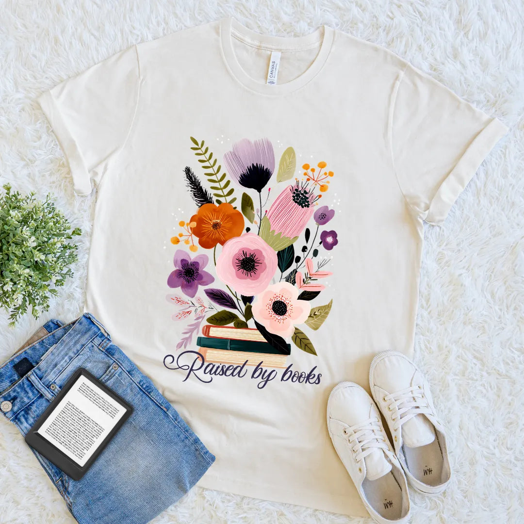 Cream T-shirt with vintage floral bouquet and books reading design