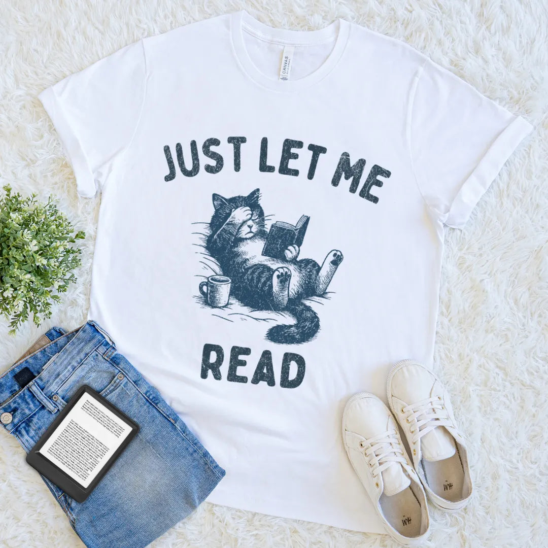 funny introvert reading cat t-shirt
