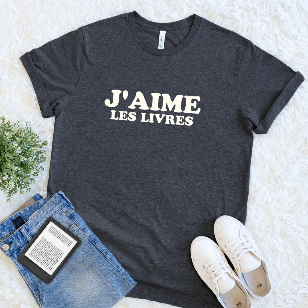 Dark grey heather retro reading shirt celebrating books with understated French literary style