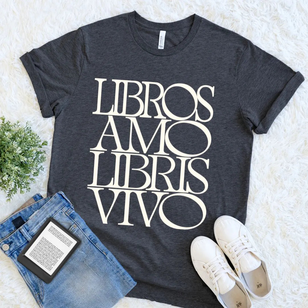 Dark grey heather reader T-shirt with elegant Libros Amo Libris Vivo type, styled as an easy book club or library outfit
