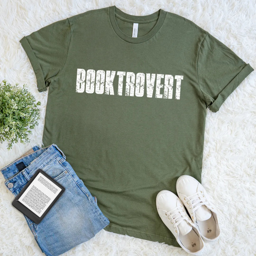 Booktrovert Tee